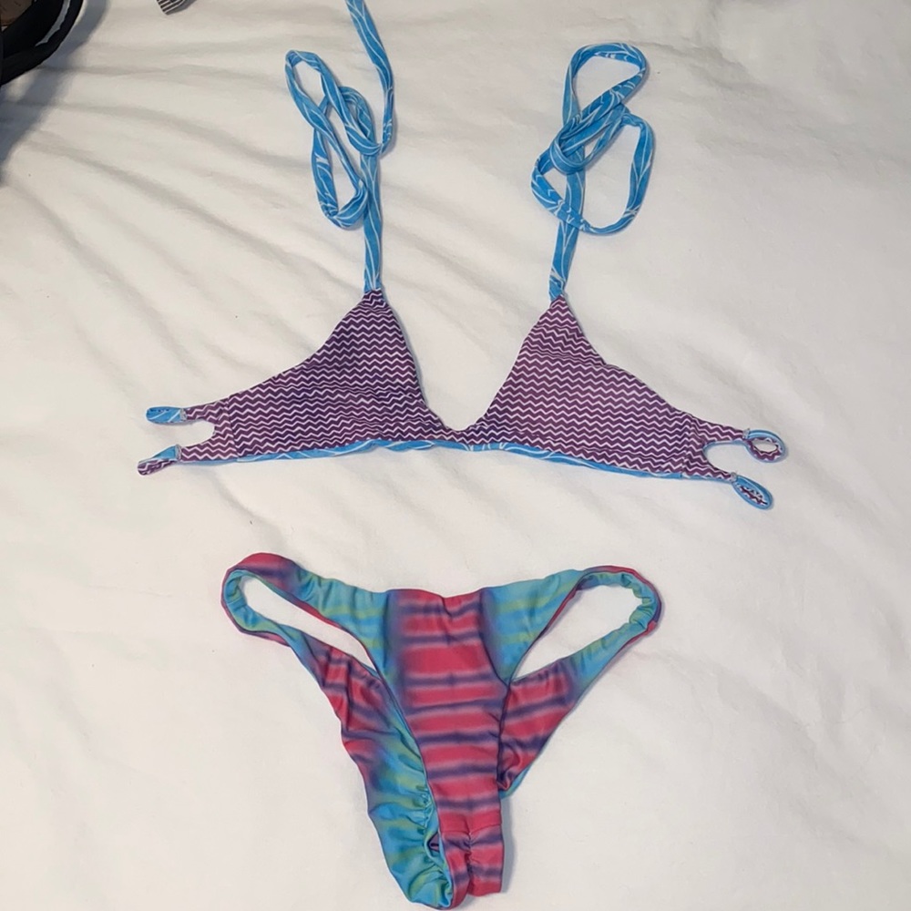 MOANA REVERSIBLE BIKINI SET